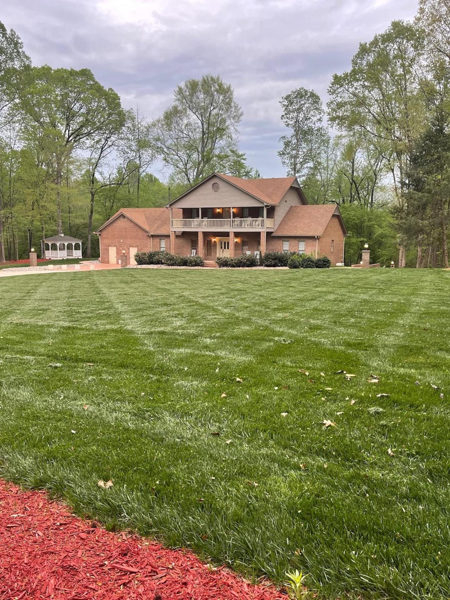 Whisper Chateau Weddings Reunions Groups 75 Plus Greensboro Exterior foto